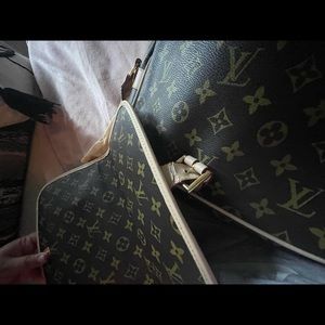Louis Vuitton Purse